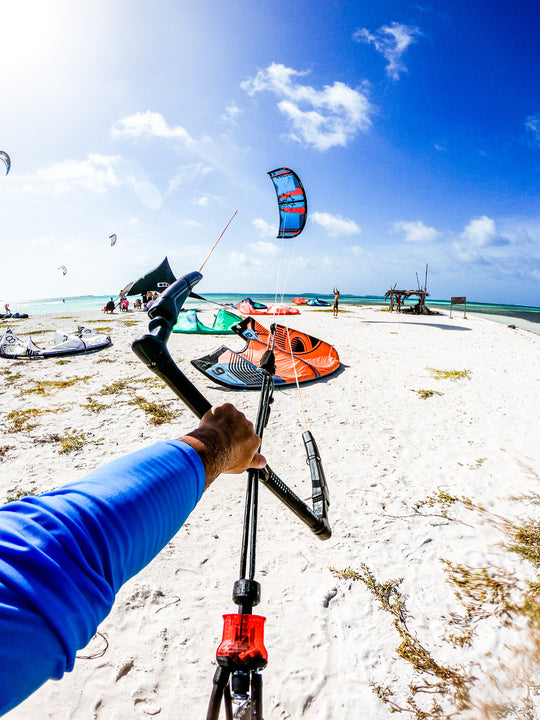 I WANT TO LEARN KITEBOARDING: WHAT DO I NEED TO KNOW?