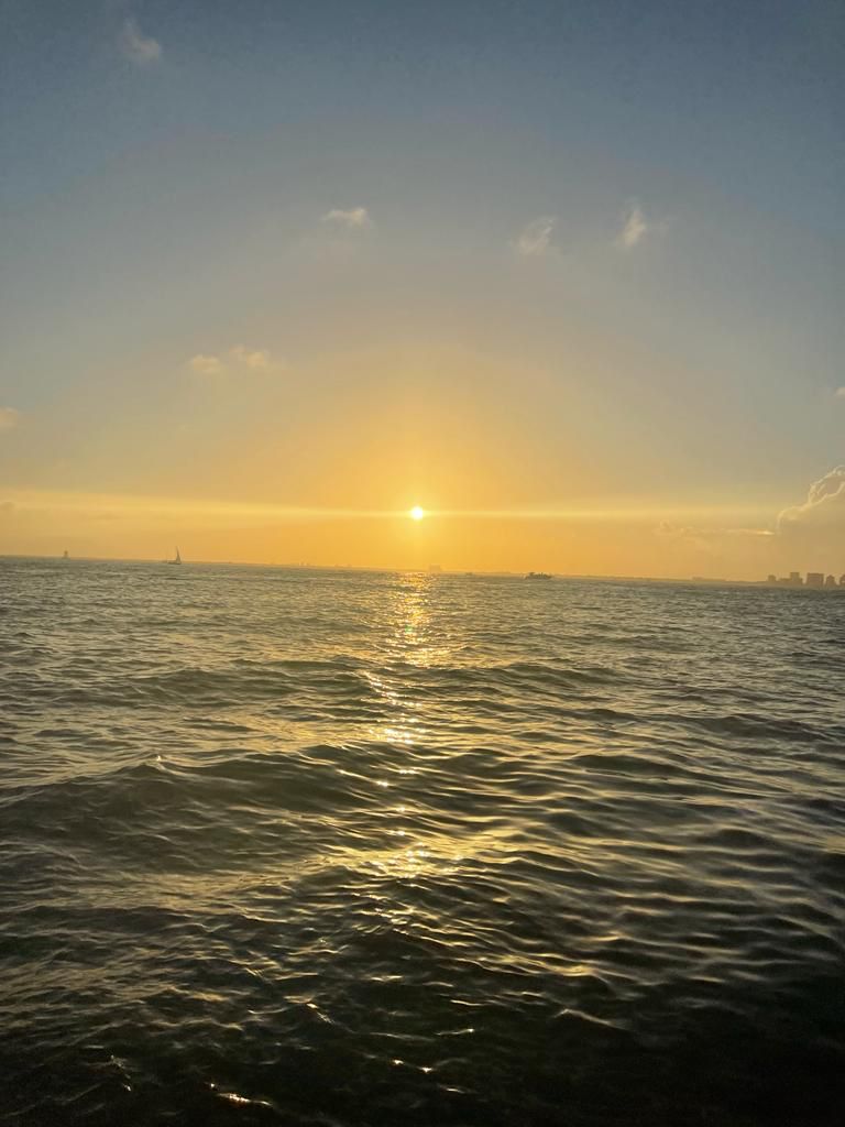 Sunset cruise (3h) Max 6 people